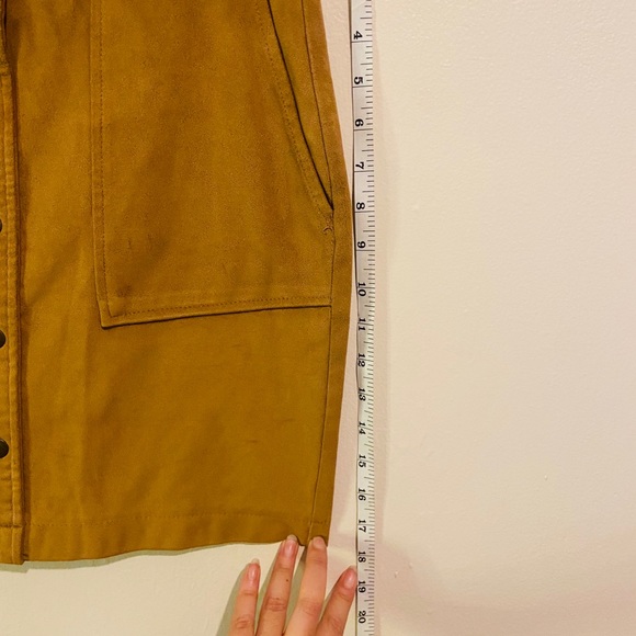 Tan faux suede skirt - Picture 5 of 8